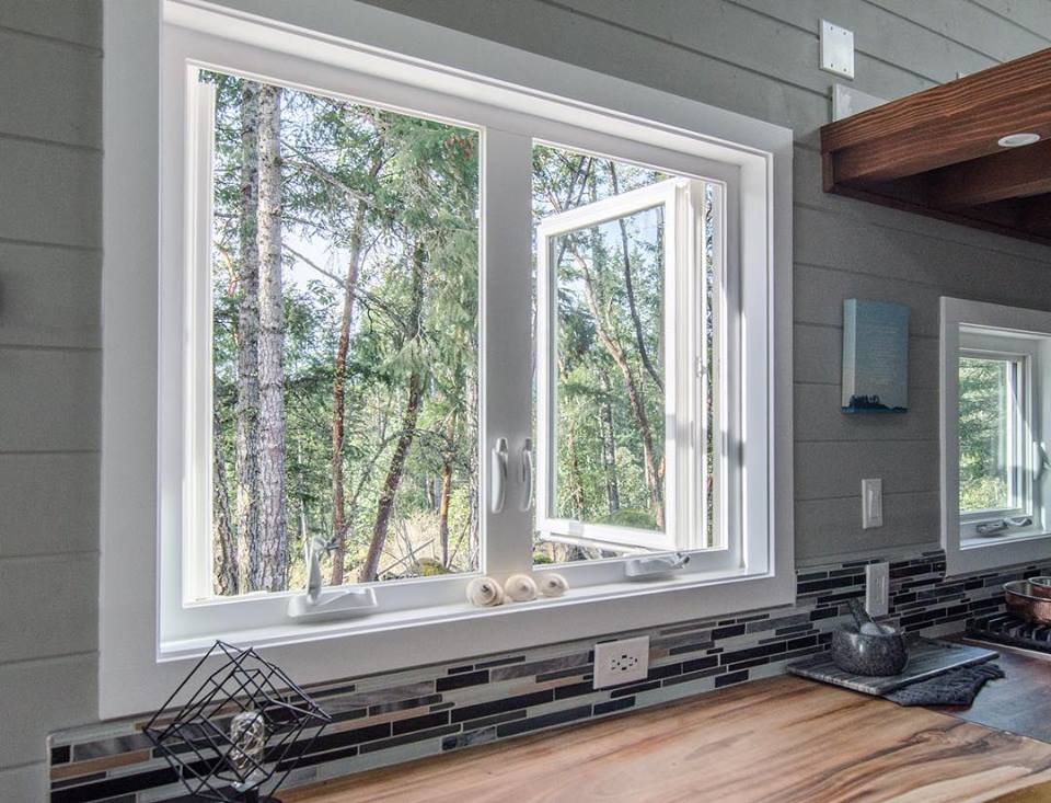 Image showcasing Off-Grid Properties for Sale - SurvivalRealty.com