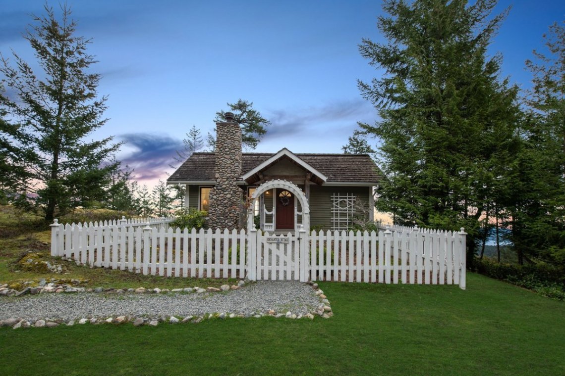 custom home on 34 acres salt spring island 12