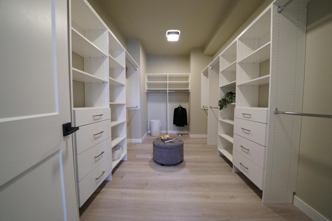 Luxury Condo In Residences At Nineteen Fourteen 10