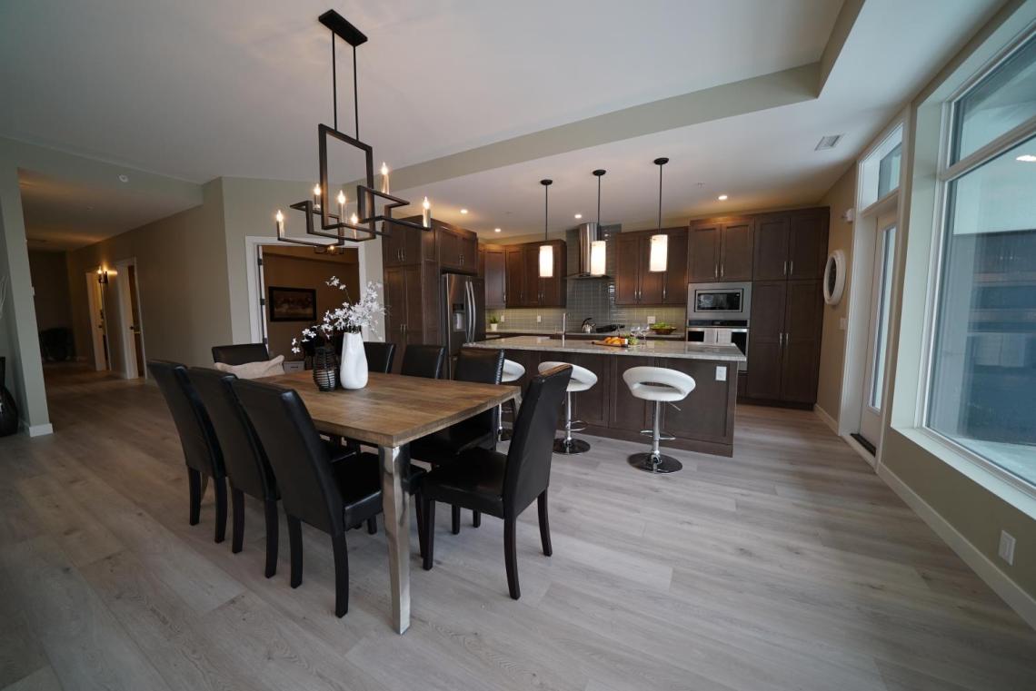 Luxury Condo In Residences At Nineteen Fourteen 6