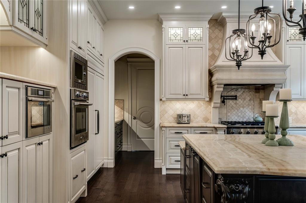 Greystone Manor In Church Ranches Alberta For Sale 7